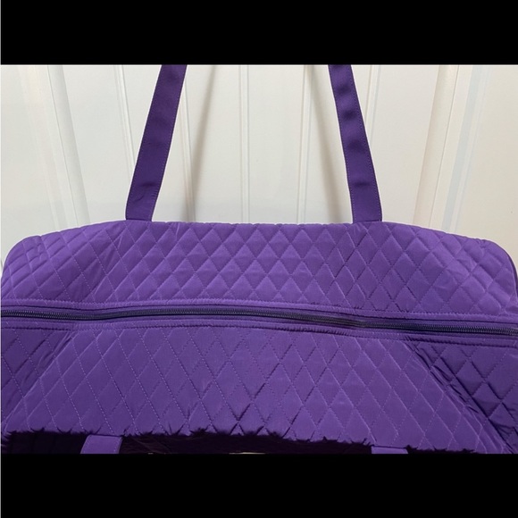 Vera Bradley large travel duffle NEW - last one - Picture 3 of 6